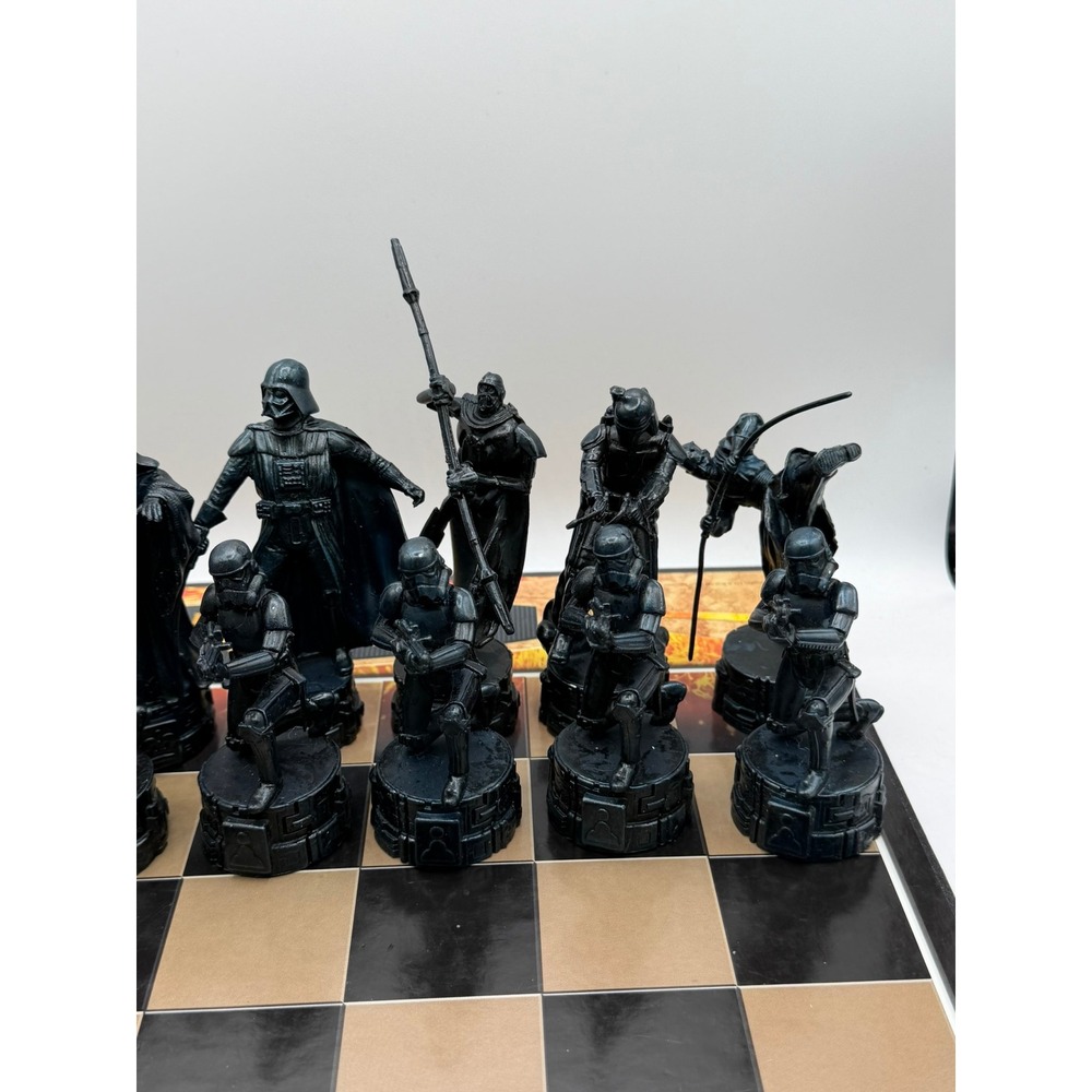 Star Wars Saga Edition Chess Set 2005 Parker Brothers Complete 3D Pieces - Picture 16 of 16